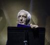 Les organisateurs saluent une décision prise "dans un esprit de responsabilité et d’attachement à l’événement". 

Gérard Darmon à la soirée hommage "7 octobre - 2 ans après" en mémoire des victimes du 7 octobre et en soutien aux otages du Hamas à la salle Pleyel à Paris le 5 octobre 2025.
© Jack Tribeca / Bestimage