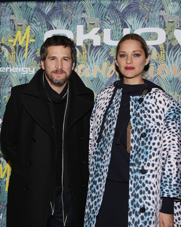 Exclusif - Guillaume Canet et Marion Cotillard - Dîner de gala de la fondation Akuo suivi d’un concert privé de M.Chedid avec le collectif LAMOMALI au cabaret Lido, à Paris, France, le 17 janvier 2018. La Fondation Akuo entreprend et soutient des projets de développement durable sociaux et environnementaux. Elle offre à ses partenaires la possibilité de s’engager à ses côtés, en faveur de populations défavorisées en France et dans le monde entier. La mission de la Fondation Akuo se décline en 4 domaines d’intervention: donner accès à des sources d’énergies renouvelables continues et durablement compétitives, donner accès à l’éducation et à la connaissance, donner accès à l’eau et aux services de santé et préserver l’environnement et la biodiversité. © Denis Guignebourg/Bestimage