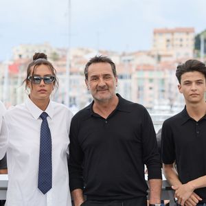 François Civil, Adèle Exarchopoulos, Gilles Lellouche, Malik Frikah et Mallory Wanecque - Photocall du film "L'Amour Ouf" (Beating Hearts / Compétition) lors du 77ème Festival International du Film de Cannes (14 - 25 mai 2024), le 24 mai 2024. 
© Moreau / Jacovides / Bestimage