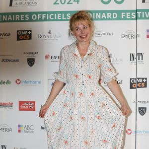 Le "Moi à ton âge" ne fonctionne pas, ils s'en fichent.

Julie Depardieu lors de la soirée d'ouverture de la 35ème édition du Festival du Film Britannique et Irlandais de Dinard le 3 octobre 2024.

© Mickael Chavet/ZUMA Press Wire / Bestimage