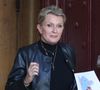 En ce début d'année, la célèbre animatrice de 62 ans a surpris tout le monde en mettant fin à son contrat avec France Télévisions après 37 ans de bons et loyaux services. 

Sophie Davant - Sorties des obsèques de Philippe Labro en l'église de Saint-Germain-des-Prés à Paris le 13 juin 2025. © Dominique Jacovides - Christophe Clovis / Bestimage