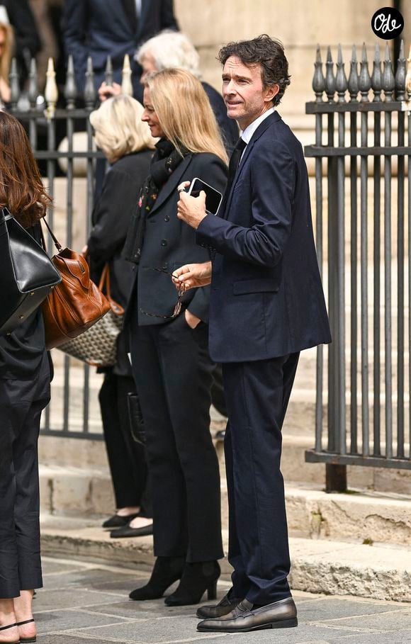 dont deux des enfants de l'homme d'affaires Bernard Arnault, Antoine et Delphine.

Antoine et Delphine Arnault - Obsèques de Silvita Gallienne (née Baronne Silvita de Posch Pastor) dans l'église Saint-Philippe du Roule à Paris le 9 juin 2026.
Agence / Bestimage
|Exclusif - Obsèques de Silvita Gallienne (née Baronne Silvita de Posch Pastor) dans l'église Saint-Philippe du Roule à Paris