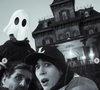 Les photos dévoilent des moments tendres devant un immense sapin et les décors illuminés du parc.

Nolwenn Leroy et son compagnon Arnaud Clément à Disneyland Paris. Capture Instagram