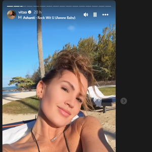 Vitaa en vacances au soleil avec son mari Hicham et leurs 3 enfants.
