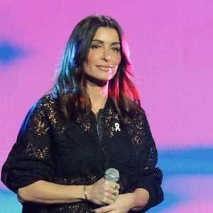 Jenifer Bartoli est actuellement en pleine promotion pour la sortie de son dixième album

Exclusif - Jenifer Bartoli - Enregistrement du concert "Nos voix pour toutes", au profit de La fondation des femmes, à l'Adidas Arena à Paris, diffusée le 11 décembre sur TMC
© Coadic Guirec-Cyril Moreau / Bestimage