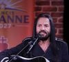 Leur collaboration repose sur une complicité ancienne et sur un goût commun pour les histoires racontées en musique.

Francis Lalanne lance sa campagne électorale pour les présidentielles de 2027 lors d'un meeting organisé à Paris, au Théâtre Galabru le 22 août 2026.
© Guirec Coadic / Bestimage