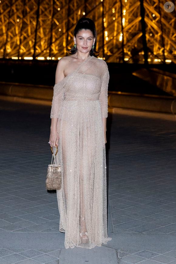 Laetitia Casta - Photo Call du « Le Grand Diner du Louvre « lors de la Fashion Week  à Paris le 5 mars 2025. © Olivier Borde /Bestimage