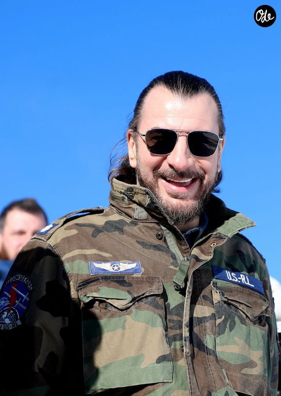Michaël Youn - Photocall de l'équipe du film "BDE" dans le cadre du 26ème Festival de l'Alpe d'Huez le 21 janvier 2023. © Dominique Jacovides/Bestimage