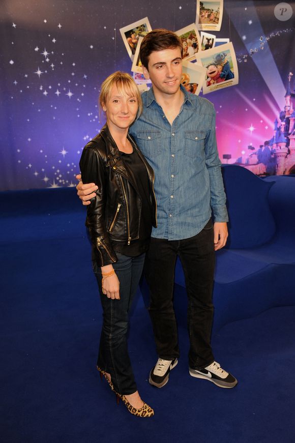 Audrey Lamy et son petit ami Thomas au Festival des Moments Magiques à Disneyland Resort Paris à Marne-La-Vallée, France, le 2 avril 2011. Photo Nicolas Briquet/ABACAPRESS.COM