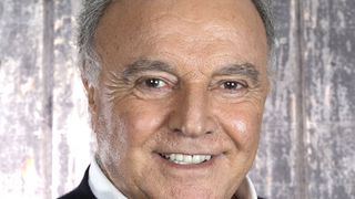 Alain Afflelou a épousé l'ex-compagne d'un homme mondialement connu : la mariée avait opté pour une tenue peu commune
