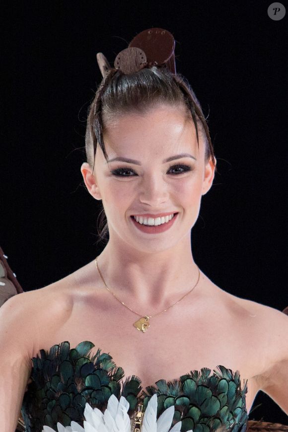 Marie Denigot défile dans une robe cree par Jeremie Pujo et chocolatée par Hasnaa et Vincent Ferreira mise en beauté par Franck Provost et Make Up SLA PARIS lors du Salon du Chocolat 2018 à Paris, France le 31 Octobre 2018. Photo Nasser Berzane/Abaca
