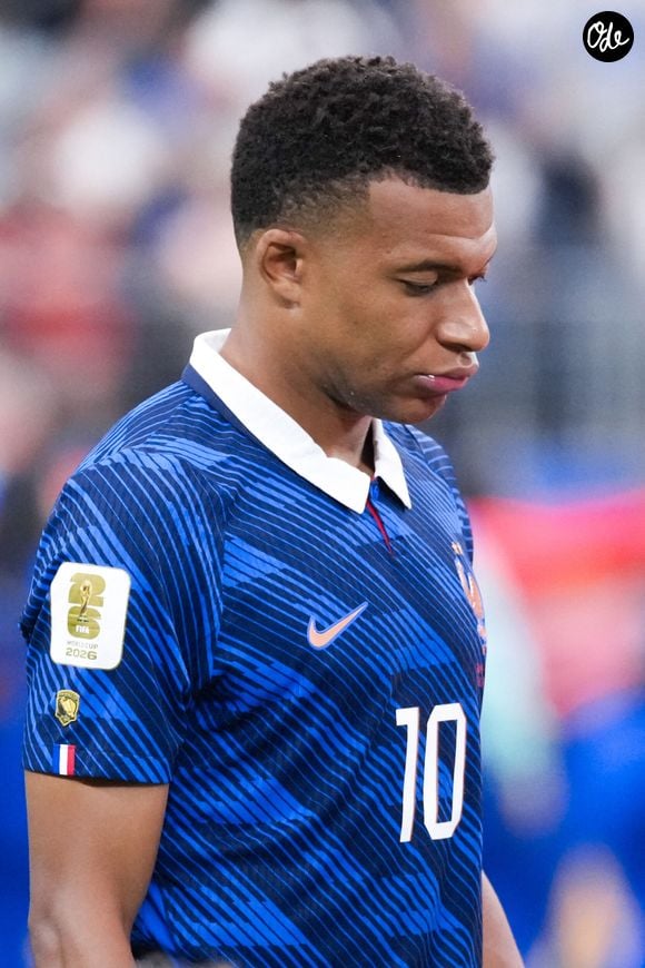 Kylian Mbappe réagit à la défaite de la France en Coupe du monde, le 14 juillet 2026.

© Bestimage