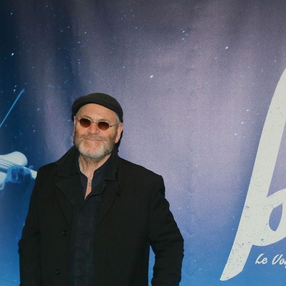 Tcheky Karyo - Photocall du spectacle "Bô, le voyage musical" de C. Lara et G. Peparini au théâtre du 13ème Art à Paris, le 11 mars 2018 © CVS / Bestimage