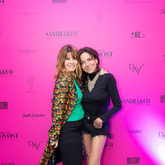 La femme de Tomer Sisley était habillée avec un total look black associant un short en jean déchiré, un pull en laine et des escarpins noirs

Exclusif - Sandra Sisley, Gwendoline Hamon - Photocall à la suite Sandra & Co lors du Festival International des Séries de Cannes, Canneseries Saison 8, à l’hôtel JW Marriott Cannes le 27 avril 2025.
© Aurelio Stella / William Sanches Tavares / Evenjoy / Bestimage