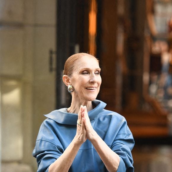 Céline Dion quitte l'hôtel Le Royal Monceau, à Paris, en France, le 5 septembre 2026. Photo de Florian Poitout/ABACAPRESS.COM