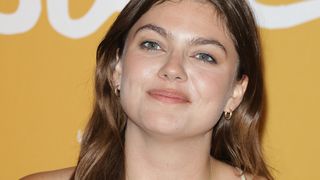 Louane mariée : cette somptueuse robe qu'elle n'a finalement pas portée pour dire "oui" à Florian Rossi