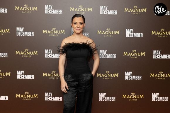 Camille Lellouche au photocall de la soirée du film "May December" à la plage Magnum lors du 76ème Festival International du Film de Cannes, France, le 20 mai 2023. © Cannes Magnum/Jeremy Melloul/Bestimage