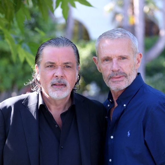 Le film, porté à l’époque par Jean-Baptiste Maunier, avait été nommé aux Oscars.

Christophe Barratier (co fondateur du festival), Lambert Wilson (invité d'honneur du festival) lors de la 11ème édition du festival Cinéma & musique de film de La Baule le 28 juin 2025
Rachid Bellak / Bestimage