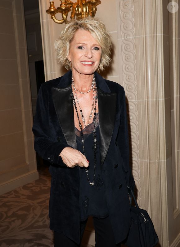 Le résultat s’est avéré très décevant, voire “catastrophique” selon ses propres mots.

Sophie Davant - 46ème édition du Gala "Best Awards" à l'hôtel Georges V à Paris le 11 décembre 2023. © Coadic Guirec / Bestimage