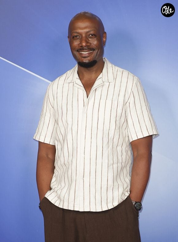 Harry Roselmack - Photocall de l’Upfront 2026 de TF1 à la Seine Musicale à Boulogne-Billancourt le 18 juin 2026. C’est à l’occasion de sa traditionnelle présentation aux annonceurs («upfront») que le groupe TF1 a choisi d’annoncer ce jeudi soir la concrétisation de son accord de distribution signé avec il y a un an jour pour jour avec Netflix. © Coadic Guirec/Bestimage