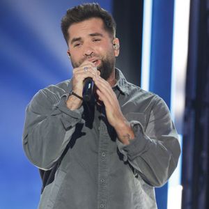 Kendji Girac - Les célébrités se mobilisent pour la 38ème édition du Téléthon dans les studios de France 2 à Paris © Coadic Guirec / Bestimage