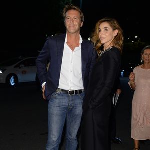 Les tourtereaux vivent la plupart du temps à distance, ce qui peut donner lieu à certaines rumeurs. Enclin à la confidence, le prince a décidé d'aborder le sujet.

Le prince Emmanuel Philibert de Savoie et Clotilde Courau (princesse de Savoie) - Arrivées des people à la soirée "Vogue 50 Archive" lors de la fashion week de Milan. Le 21 septembre 2014 © SGP/Bestimage