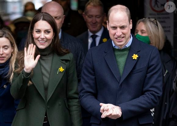 Le prince William et Kate Catherine Middleton en visite au marché de Abergavenny Market au Pays de Galles, à l'occasion du "St David's Day". Le 1er mars 2022. © AGENCE / BESTIMAGE