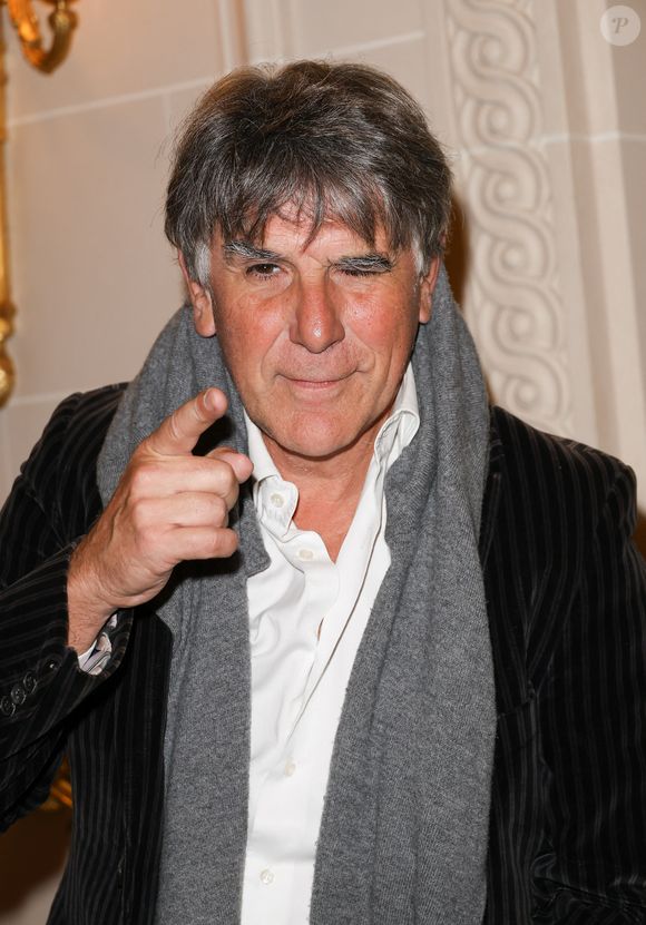 Il est de retour mais cette fois à la radio. 
Tex - 46ème édition du Gala "Best Awards" à l'hôtel Georges V à Paris le 11 décembre 2023. © Coadic Guirec / Bestimage