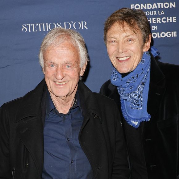 Dave traverse cette épreuve alors qu'il souffre toujours des séquelles d'une grave chute.

Dave et son compagnon Patrick Loiseau - Soirée de gala pour la Fondation de la Recherche en Physiologie, "Les Stéthos d'Or" au Four Seasons Hôtel George V à Paris le 16 mars 2026. © Coadic Guirec/Bestimage
