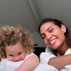 C'est le troisième enfant de l'ancienne Miss qui est déjà maman de Matis (né en 2013, fruit de son amour avec le pilote automobile Romain Thievin) et de Maeva, née de son amour avec son époux Dean David Neiger.

Chloé Mortaud, instagram mai 2024