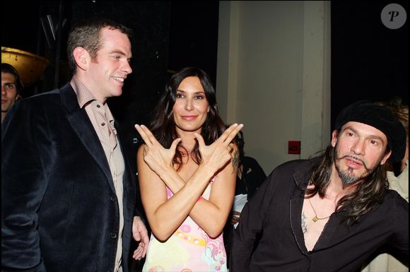Leur première rencontre a été marquée par une anecdote assez drôle à propos de leur taille. 

Garou, Zazie et Florent Pagny lors du lancement de la chaîne Pink TV au Palais Chaillot. Photo par OLIVIER BORDE / BESTIMAGE