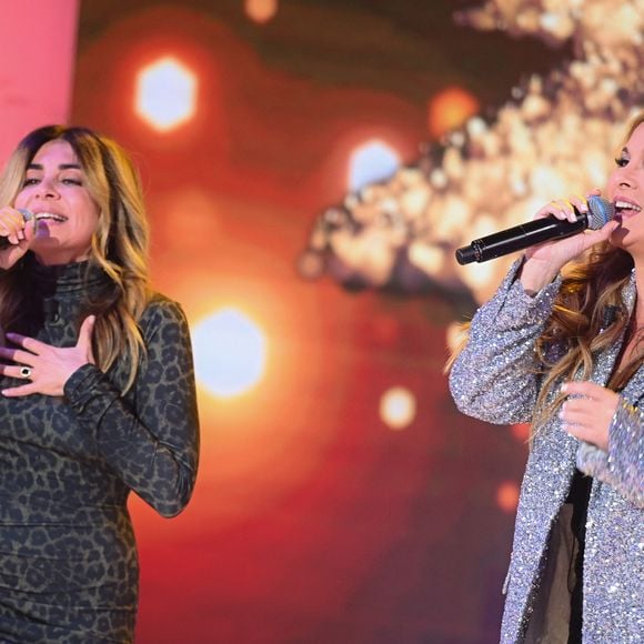 Exclusif - Julie Zenatti et Hélène Ségara - Enregistrement de l'émission Vivement dimanche au studio Rive gauche présentée par Michel Drucker le 12 novembre 2025 pour une diffusion sur France 3 le 21 décembre. © Guillaume Gaffiot/Bestimage