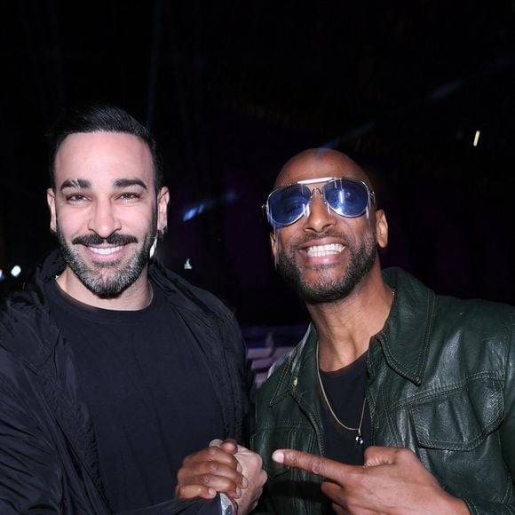Adil Rami et Stomy Bugsy lors de du Championnat du monde de Kickboxing 2026 au Grand Palais à Paris, France, le 30 avril 2026. © Rachid Bellak/Bestimage