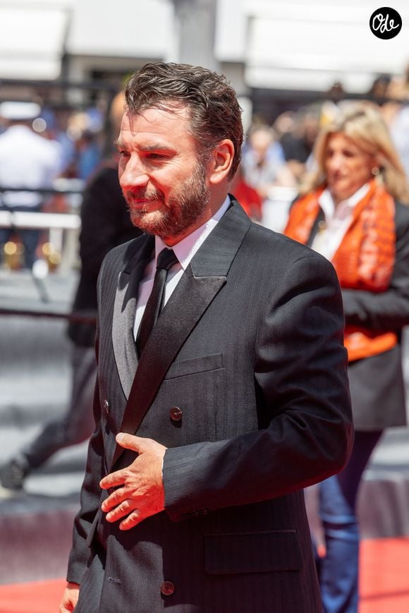 Très investi dans son rôle de père, Michaël Youn confie que sa fille aînée aimerait déjà suivre ses traces !

Michaël Youn à la montée des marches du film « Moulin » lors du 79ème Festival International du Film de Cannes, France, le 16 mai 2026. © Jacovides-Moreau/Bestimage