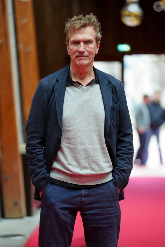 En couple avec une femme plus jeune que lui, il avait révélé à "France Dimanche" en 2022 : "J'ai quelqu'un dans ma vie, mais je ne m'affiche pas encore avec elle comme je le faisais avec Caroline Tresca, la mère de ma fille. Je n'en ai pas envie pour l'instant. 

Exclusif - Philippe Caroit- 3ème édition du Festi'Aubagne, festival populaire de rencontres avec les comédiens et professionnels du petit et grand écran et de la scène, à l'Espace des Libertés à Aubagne le 29 mars 2025.
© Anne-Sophie Guebey / Bestimage