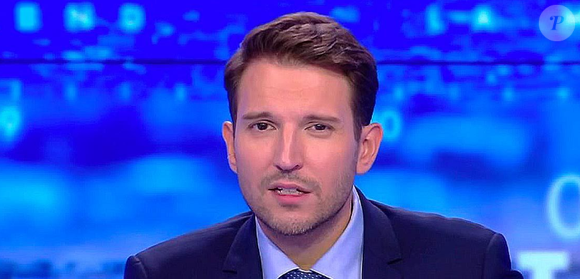 Et on comprend tout de suite pourquoi Anthony Favalli a fait ce choix !

Anthony Favalli, journaliste CNews
