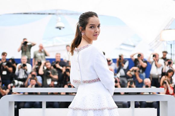Lyna Khoudri au Photocall 13 Jours 13 Nuits à Cannes, France, le 24 mai 2025 dans le cadre du 78ème Festival de Cannes. Photo par Aurore Marechal/ABACAPRESS.COM