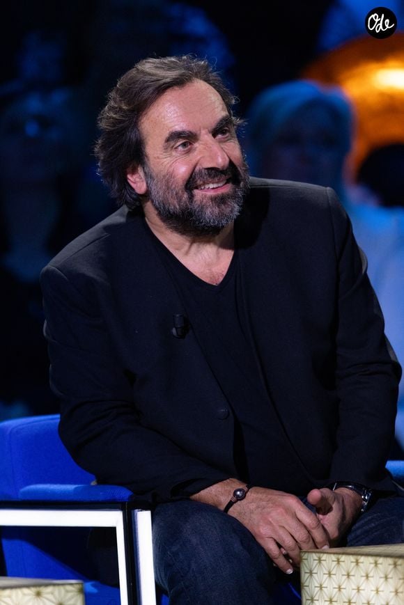André Manoukian lors de l'enregistrement de l'émission "La Boîte à secrets", présentée par F.Bollaert et diffusée le 16 janvier 2026 sur France 3, dans les studios du Lendit à Saint-Denis, France, le 16 décembre 2025. © Cyril Moreau/Bestimage