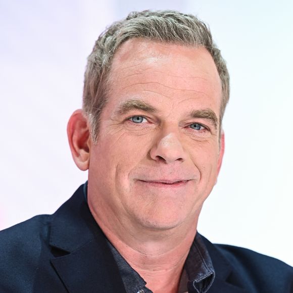 “Probablement que lorsqu’elle était petite, elle a vécu ce traumatisme avec moi. Je fais une allergie à trop d’attention”, ajoute Garou 

Exclusif - Garou - Enregistrement de l'émission "Vivement dimanche" au studio Gabriel, présentée par M.Drucker, diffusée le 13 novembre 2022. © Guillaume Gaffiot / Bestimage