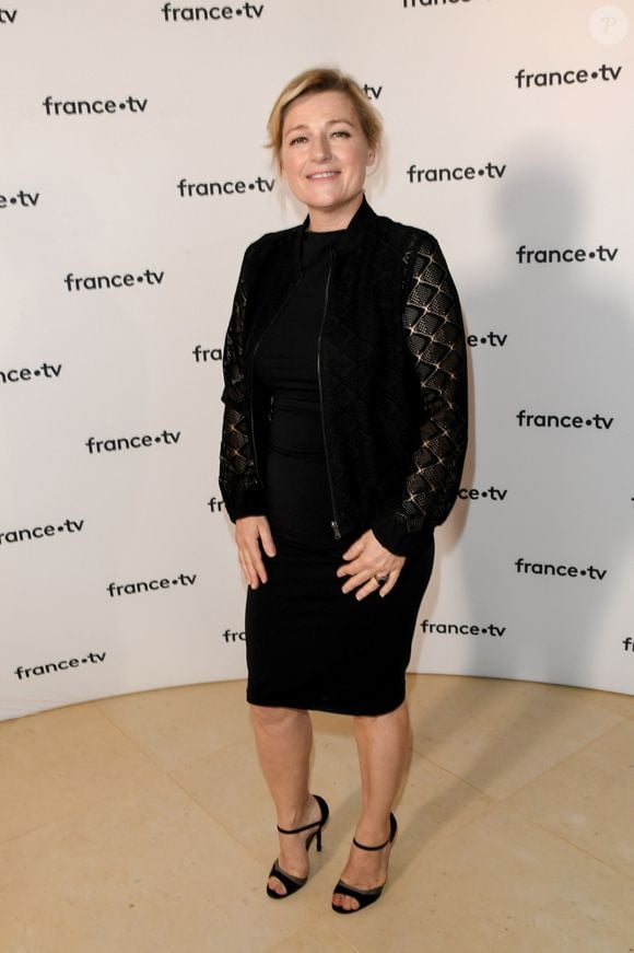 Anne Elisabeth Lemoine au photocall de la conférence de presse de France 2 au théâtre Marigny à Paris le 18 juin 2019. © Coadic Guirec / Bestimage