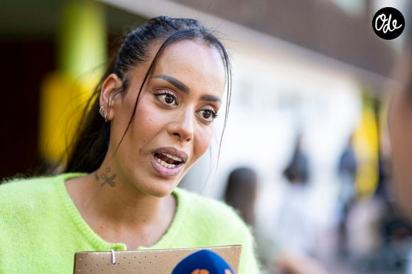 L'ancienne candidate de Nouvelle Star devait se produire dans la commune de Bruay-la-Buissière le vendredi 19 juin 2026

Exclusif - La chanteuse française Amel Bent lors de la lecture de la dictée ELA, avec le texte "L’oubliée" écrit spécialement par Valérie Perrin pour la 22ème édition de la campagne "Mets tes baskets et bats la maladie" en soutien à l'Association Européenne de Leucodystrophie (ELA) à l'école de Bougival, France, le 14 octobre 2025. © Pierre Perusseau/Bestimage