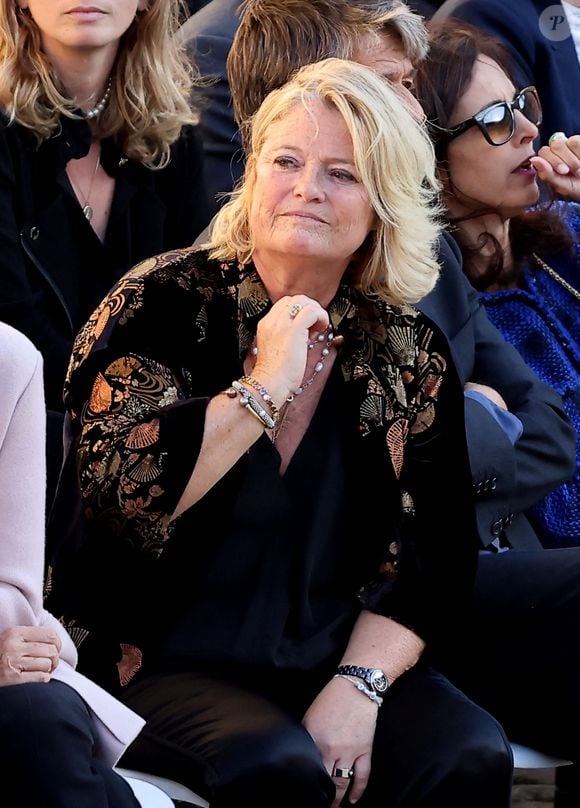 Marina Carrère d'Encausse lors de l'hommage à Hélène Carrère d’Encausse aux Invalides à Paris le 3 octobre 2023.

© Dominique Jacovides / Bestimage