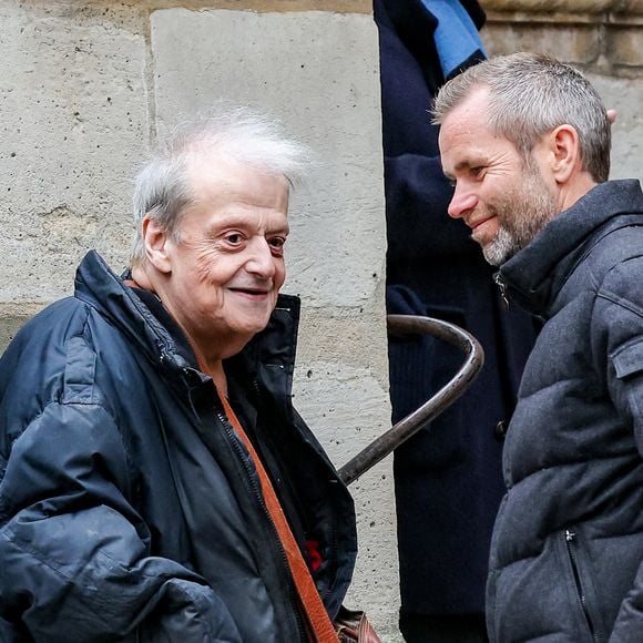 Guy Carlier - Arrivées aux obsèques de C.Laborde en l’église Saint-Roch à Paris, le 6 février 2025. Décédée le 28 janvier 2025 à l'âge de 73 ans, l'ancienne présentatrice météo de TF1 (1988 - 2017) était atteinte de la maladie neurodégénérative à corps de Lewy. 
© Jacovides - Moreau / Bestimage