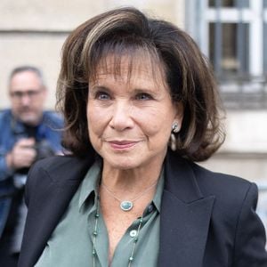 Anne Sinclair arrive au Panthéon à l'occasion de la cérémonie d'intronisation de feu Robert Badinter, ancien ministre français de la Justice et président du Conseil constitutionnel, à Paris, le 9 octobre 2025. Photo de Raphaël Lafargue/Abaca