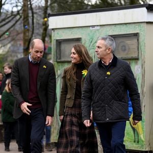 Le prince William, prince de Galles, et Catherine (Kate) Middleton, princesse de Galles visitent le jardin communautaire et le bois de Meadow Street à Pontypridd au Royaume-Uni le 26 février 2025. Julien Burton / Bestimage