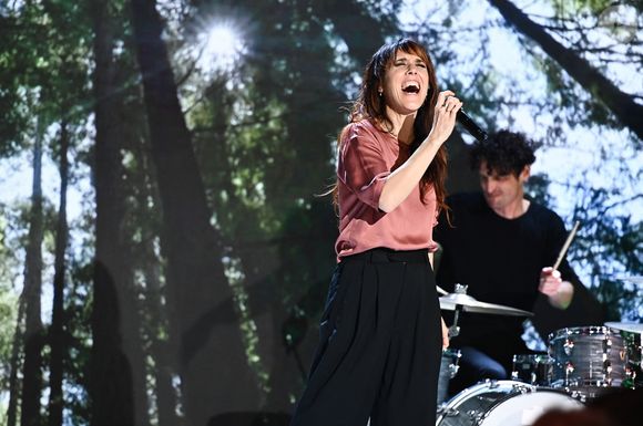 Zaz - Enregistrement de l'émission "Vivement dimanche" au studio Rive gauche, le 18 mars 2025, présentée par M.Drucker, et diffusée le 23 mars 2025 sur France 3.
© Guillaume Gaffiot / Bestimage