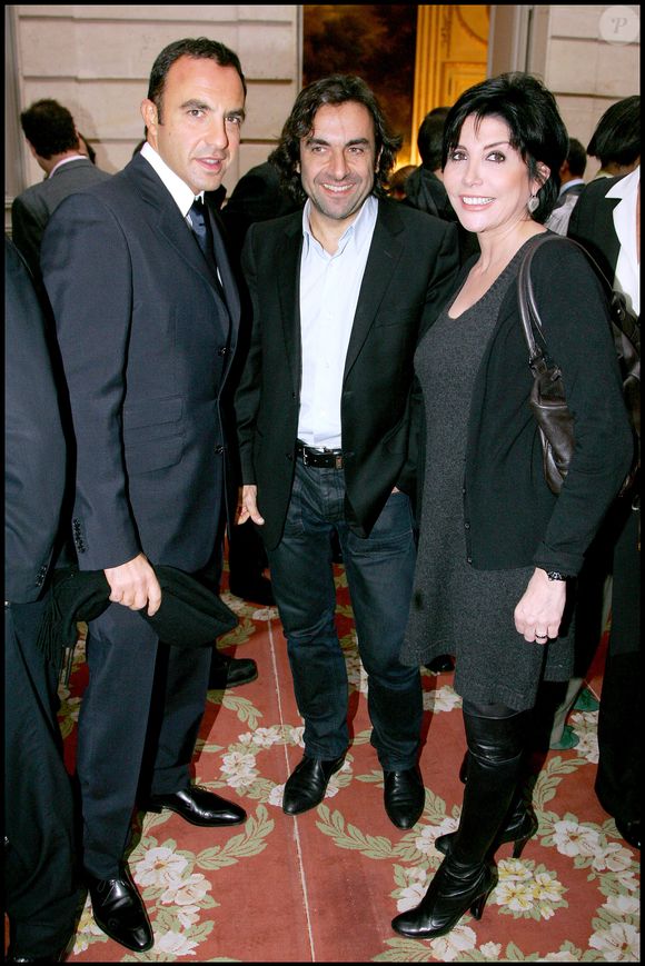 La chanteuse s'était confiée avec une pointe de regret face à Michel Drucker dans l'émission Vivement Dimanche : "Je pense qu'on a beaucoup plus réussi notre vie professionnelle que notre vie privée"

Archives : Liane Foly André Manoukian et Nikos Aliagas - remise du rapport de Denis Olivennes et signatures d'un accord sur le développement et la protection des oeuvres culturelles dans les nouveaux réseaux de communication de l'Elysée, le 23 novembre 2007. © Guillaume Gaffiot/Bestimage