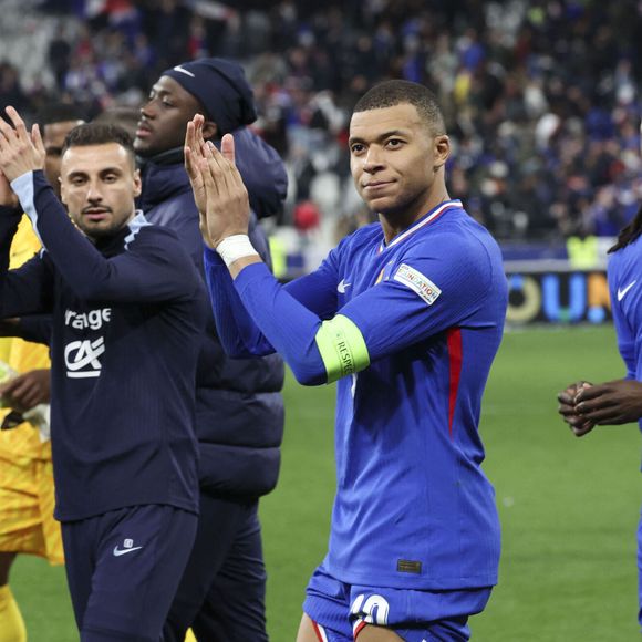 Joie Equipe de France - Kylian Mbappe (France) - Eduardo Camavinga (France) - Jonathan Clauss (France). Dante Badano/PsnewZ/Bestimage