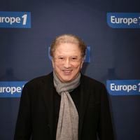 "Je gagne ce que la commission…" : Michel Drucker parle de son salaire chez France Télévisions