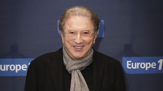 "Je gagne ce que la commission…" : Michel Drucker parle de son salaire chez France Télévisions